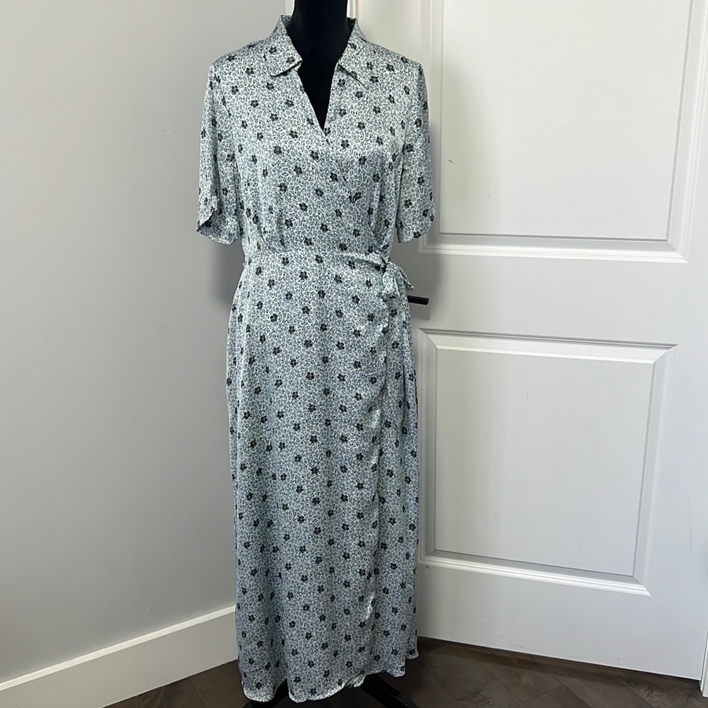 Vince Camuto Light Blue Leaf Print Elbow Length Sleeves Wrap Maxi Dress Large - Picture 3 of 10
